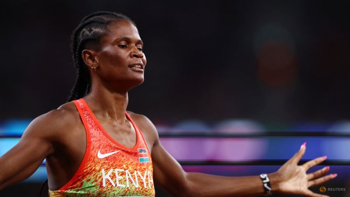 Kenyan Odira storms to shock 800m gold